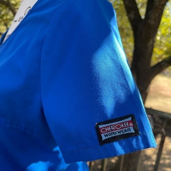 Authentic Cherokee Workwear Scrub Top - Royal Blue - XS - Picture 3 of 5
